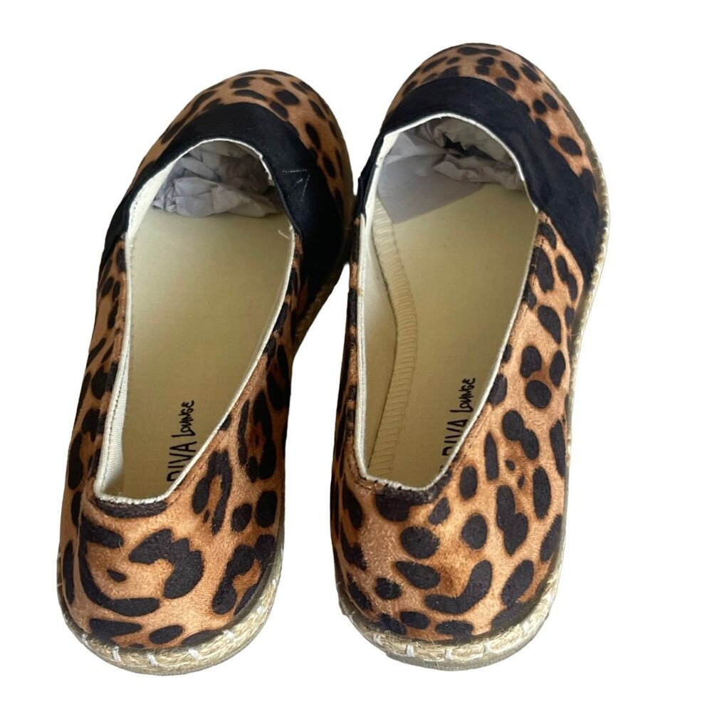 Wild Diva Women's Leopard Print Closed Toe Espadrille Casual Slip-on Flats - Picture 6 of 9